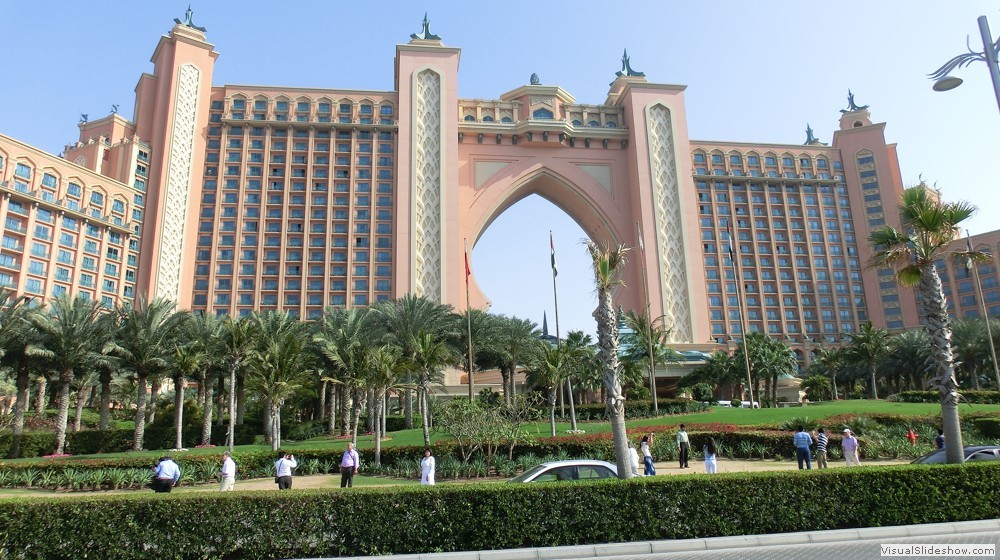 23-Hotel Atlantis